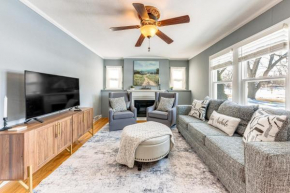 3 Mi to Hospitals Inviting Rockford Home with Yard!